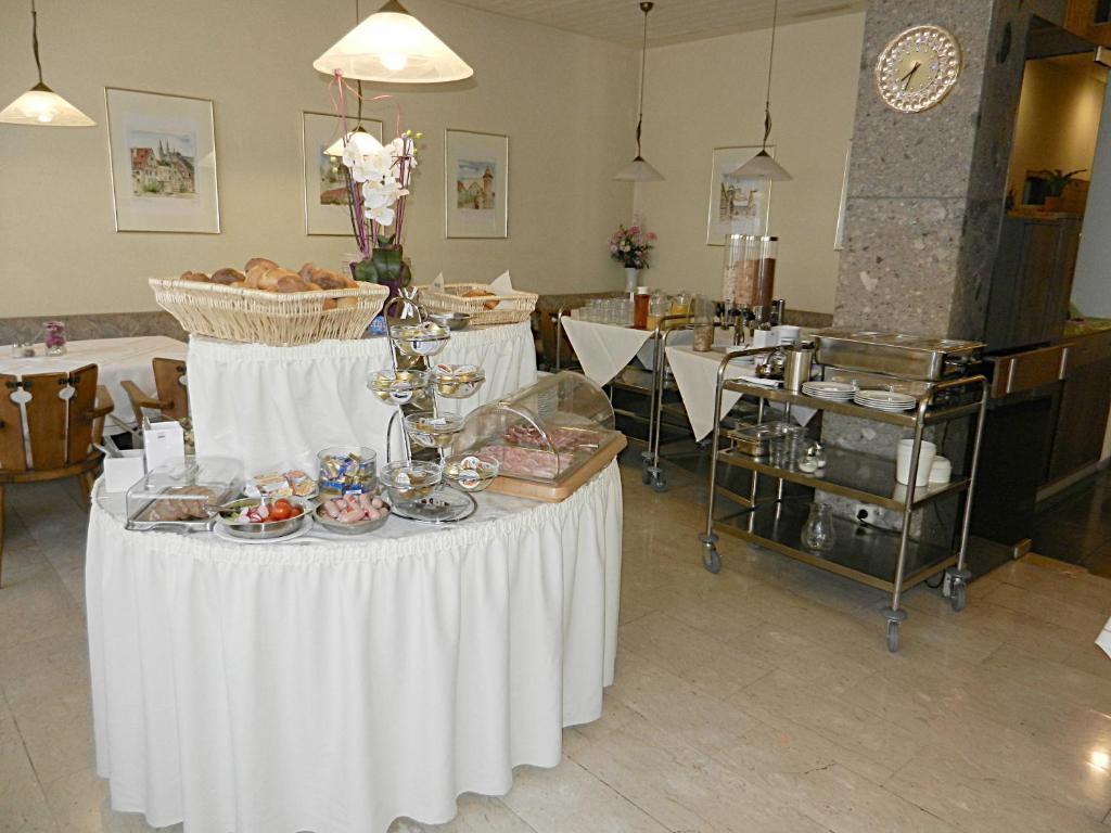 Hotel Gasthof Herderich Schluesselfeld Ngoại thất bức ảnh
