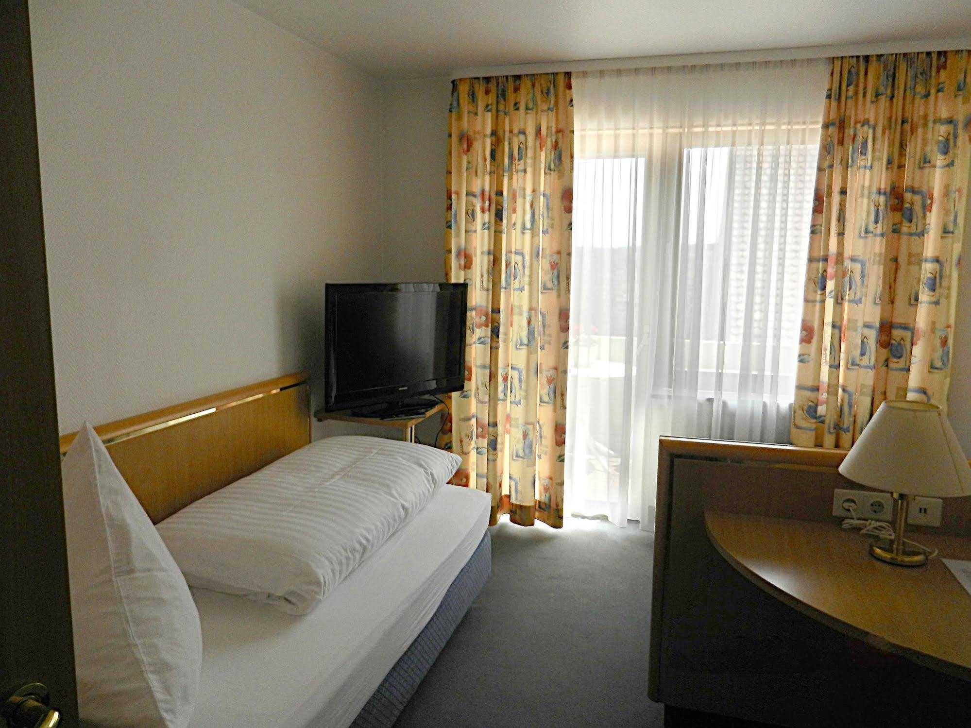 Hotel Gasthof Herderich Schluesselfeld Ngoại thất bức ảnh