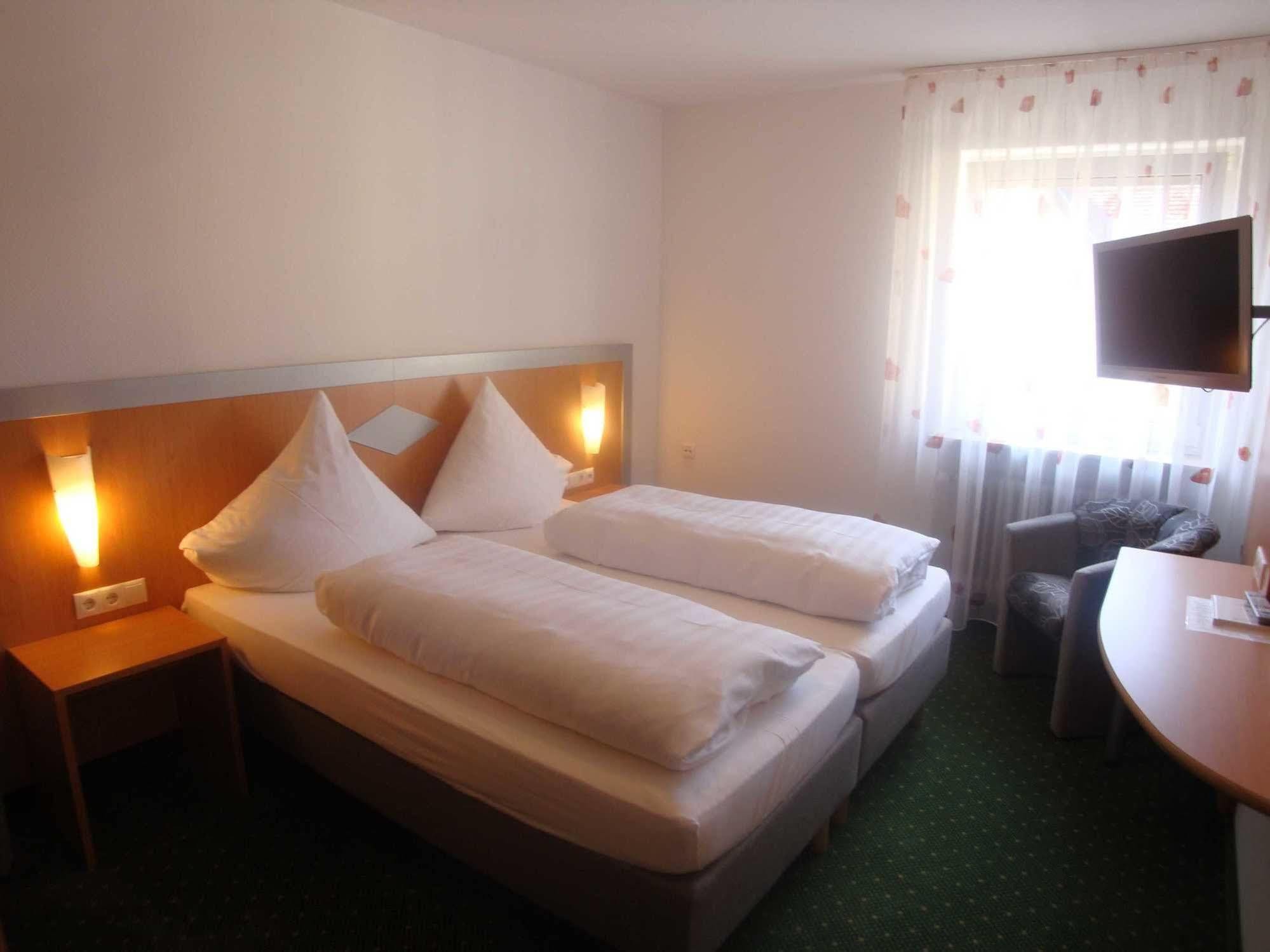 Hotel Gasthof Herderich Schluesselfeld Ngoại thất bức ảnh