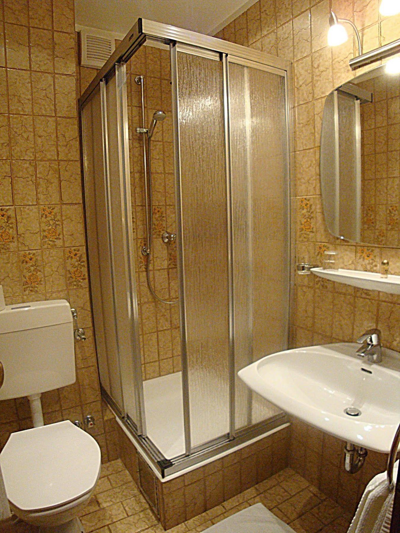 Hotel Gasthof Herderich Schluesselfeld Ngoại thất bức ảnh