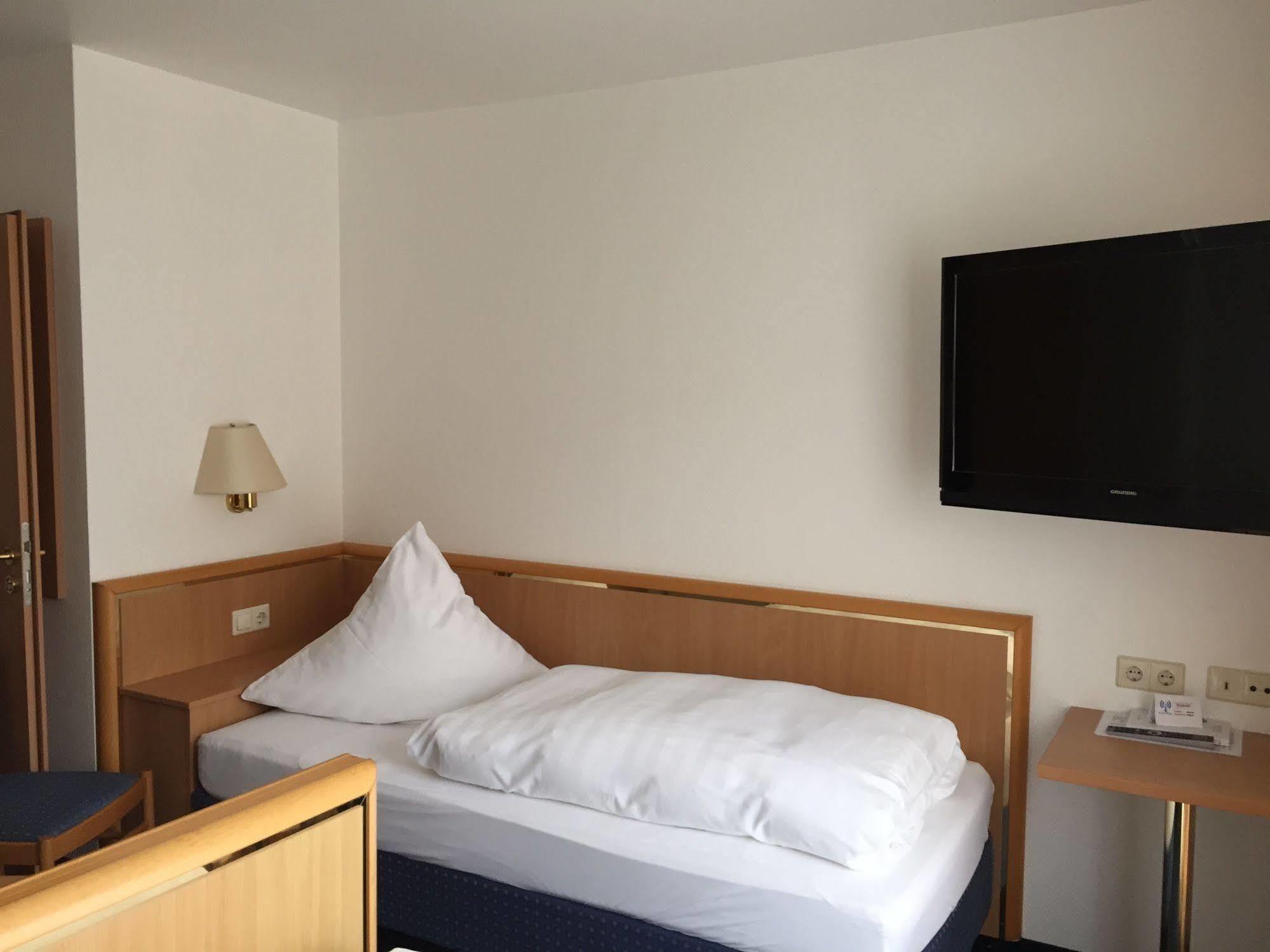 Hotel Gasthof Herderich Schluesselfeld Ngoại thất bức ảnh