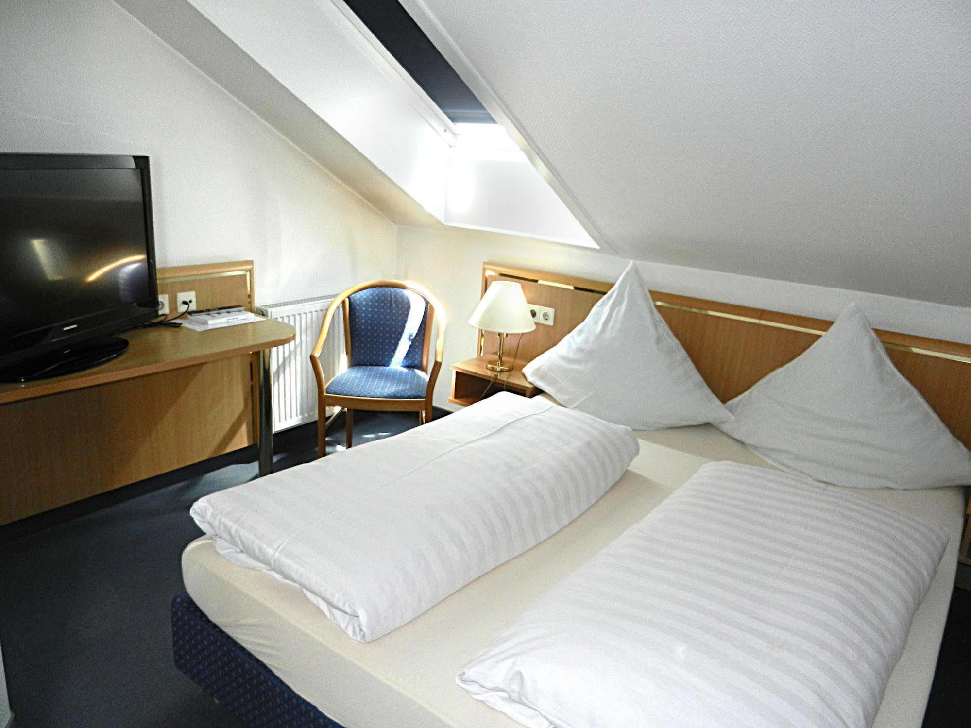Hotel Gasthof Herderich Schluesselfeld Ngoại thất bức ảnh